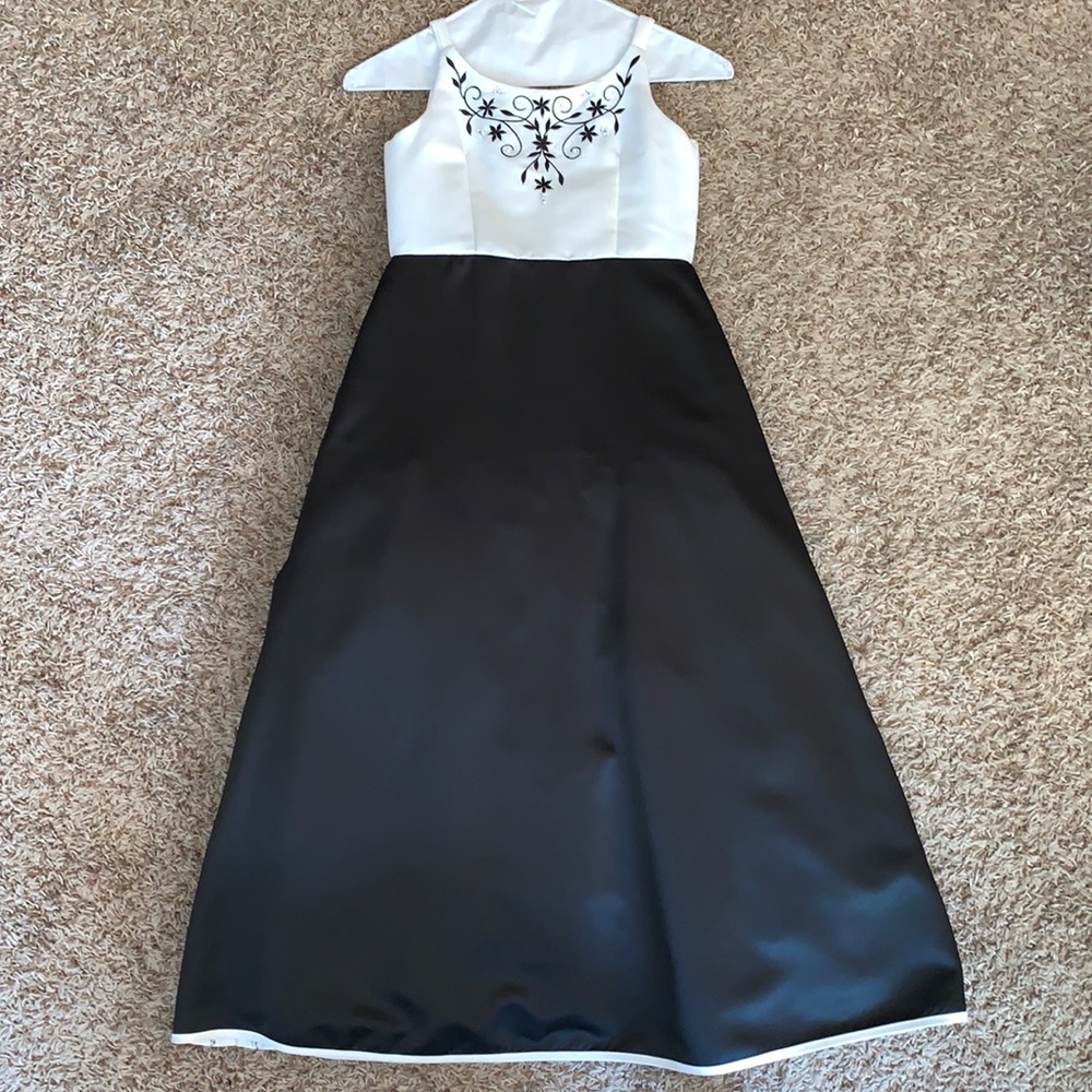 Junior Bridesmaids’ Gown